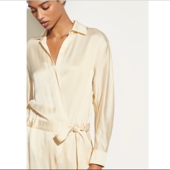 Vince Women’s Cross Front Jumpsuit Cream Size L Blouse One Piece V Neck - Picture 2 of 13